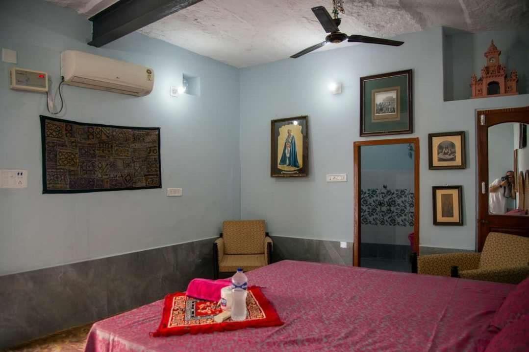 Little Prince Guest House & Homestay Bikaner Exteriör bild