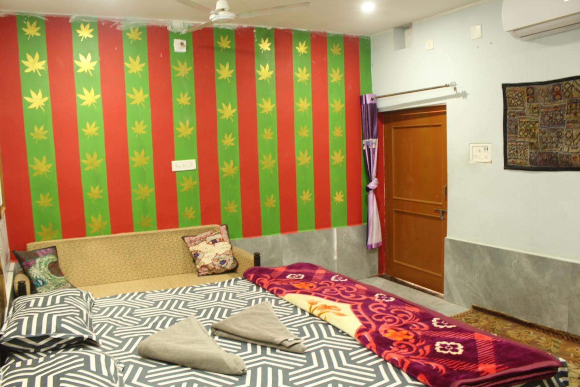 Little Prince Guest House & Homestay Bikaner Exteriör bild